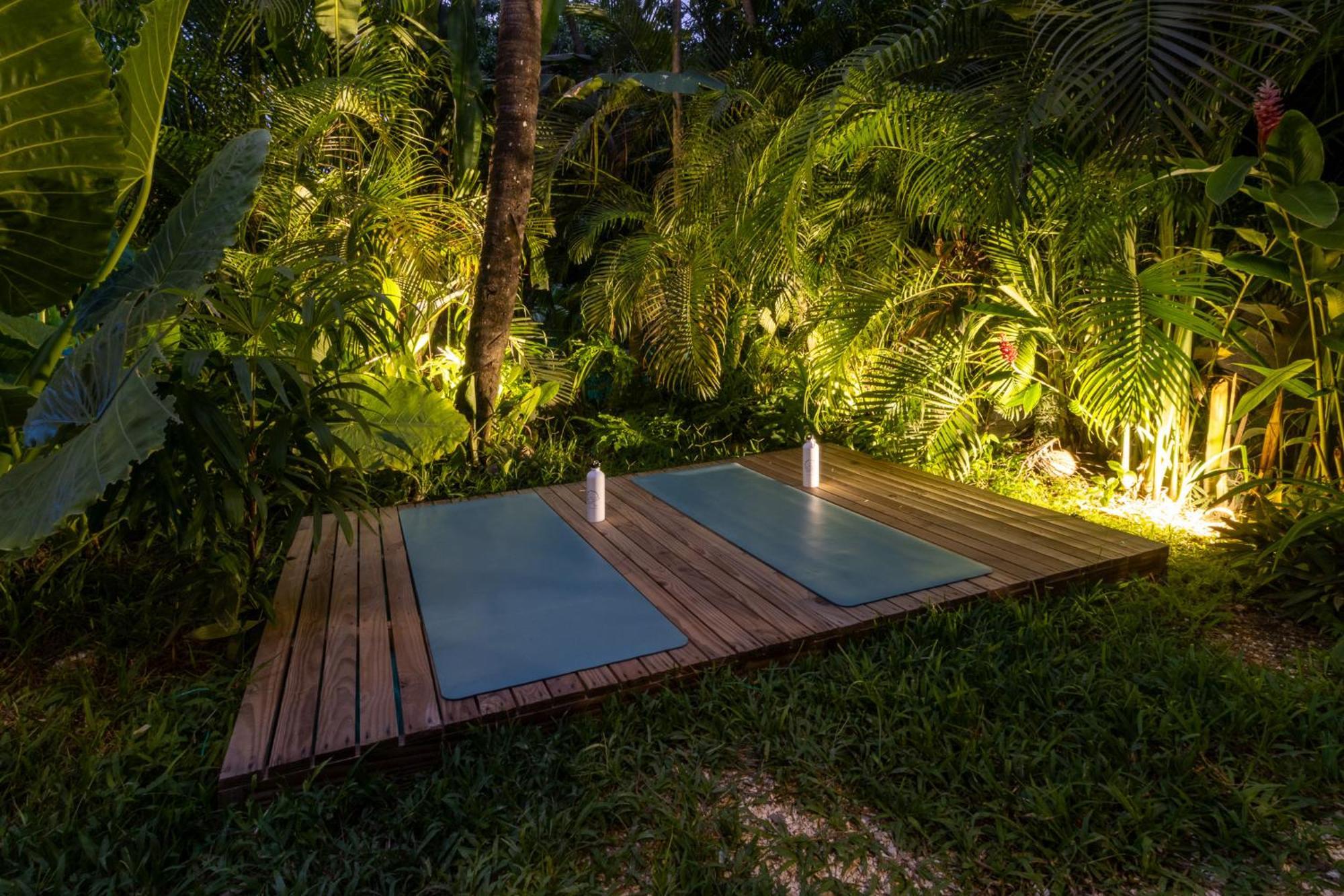 Hotel Blue Surf Sanctuary Playa Santa Teresa  Esterno foto